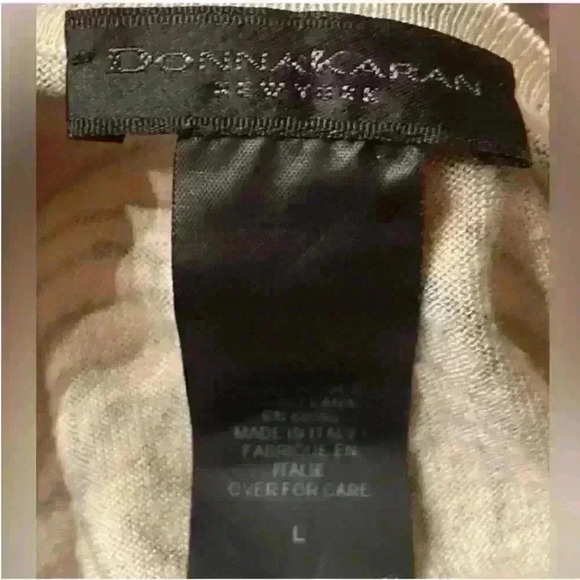 Donna Karan New York Wool Print Sweater Tank
Size Large Excellent Condition! - Picture 8 of 8